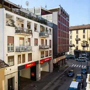 A Yellow Touch - Modern In Isola Apartamento